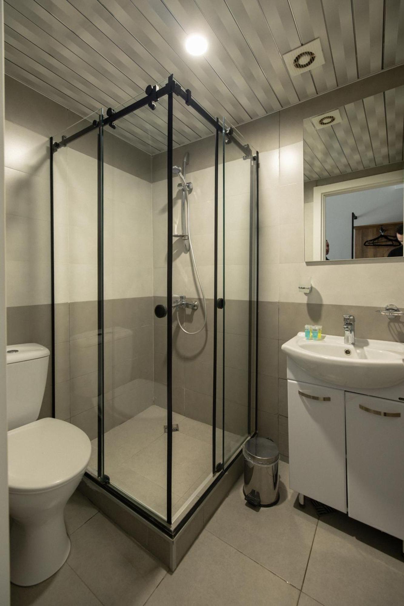 Hotel White House Tbilisi Esterno foto