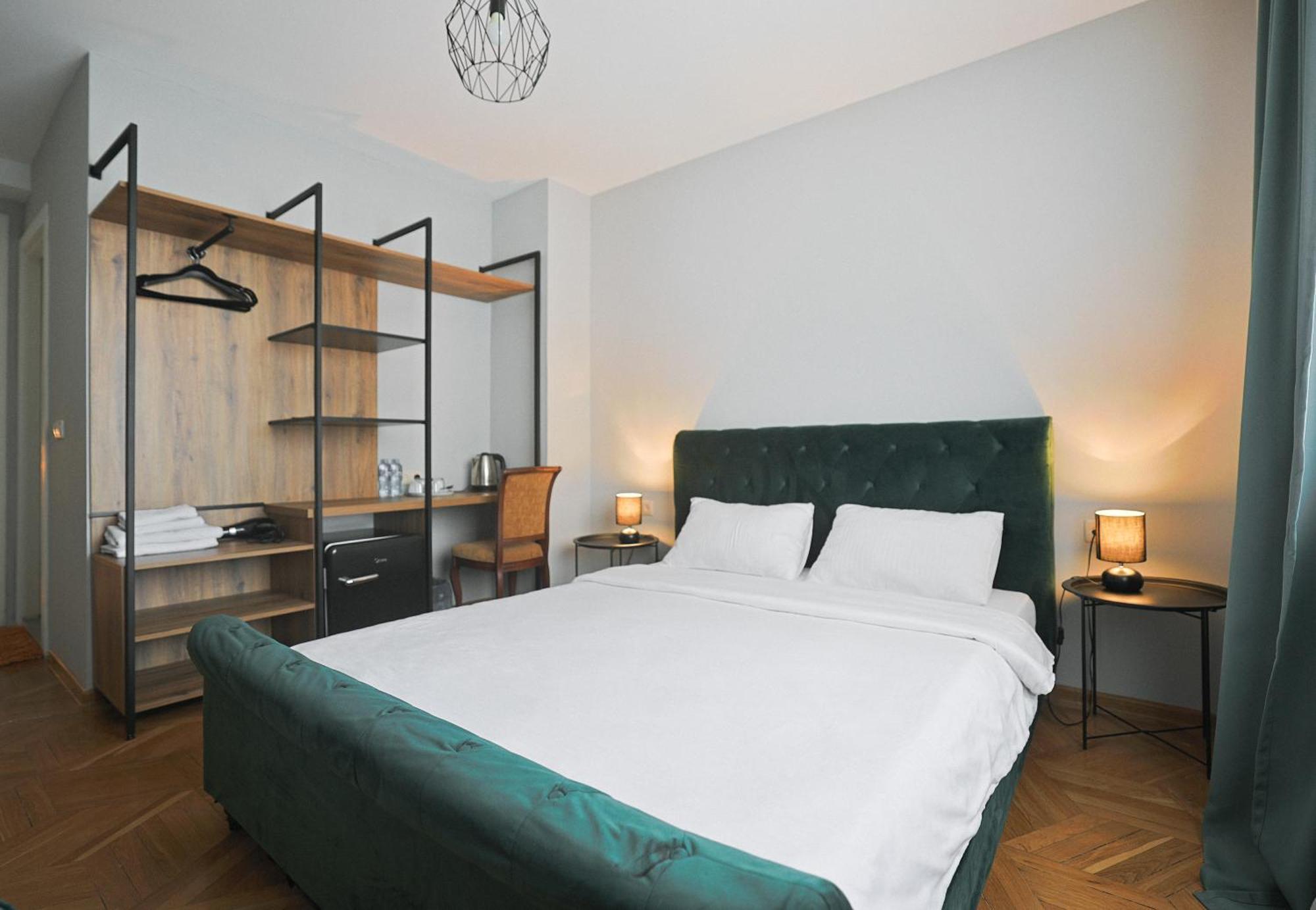 Hotel White House Tbilisi Esterno foto