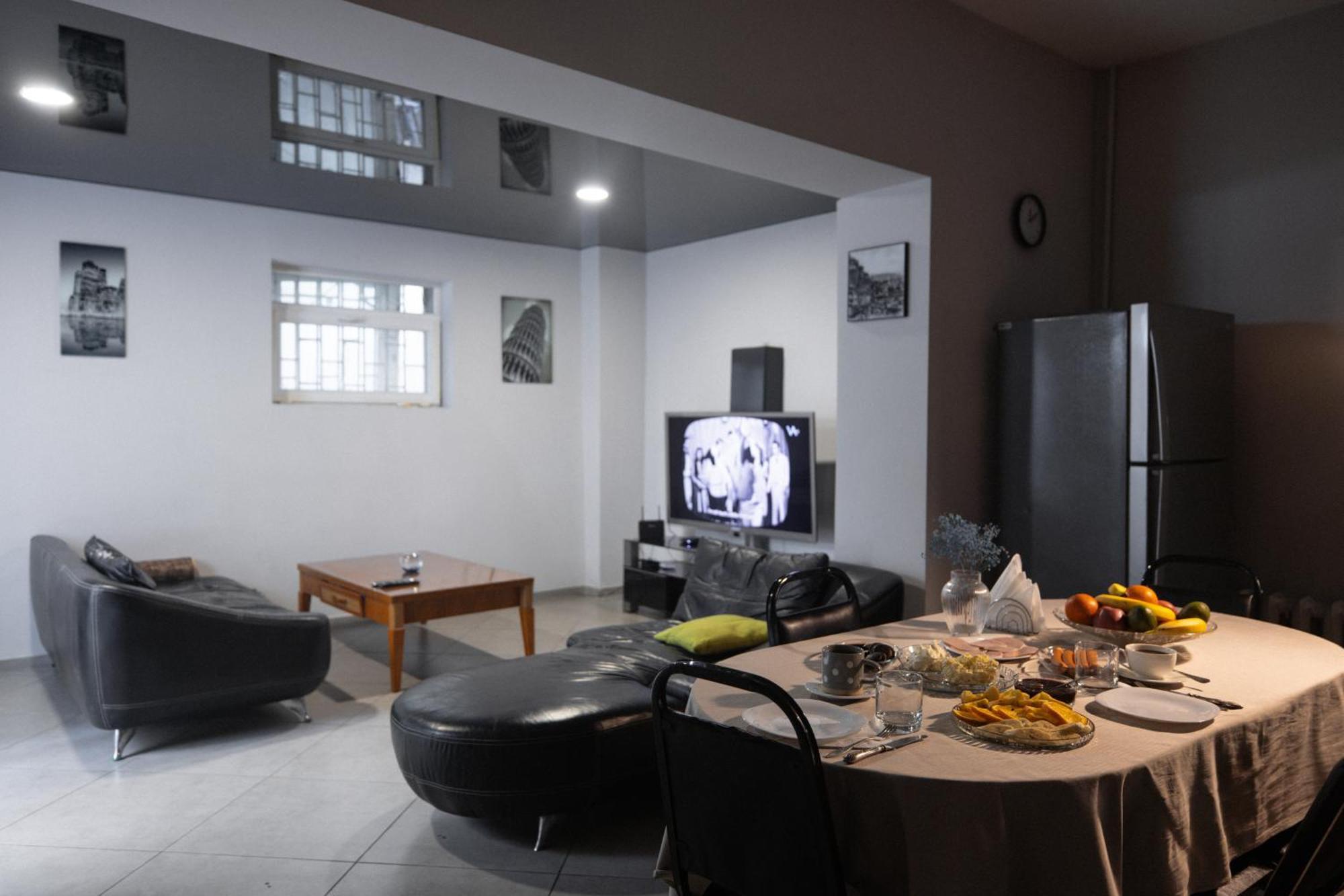 Hotel White House Tbilisi Esterno foto